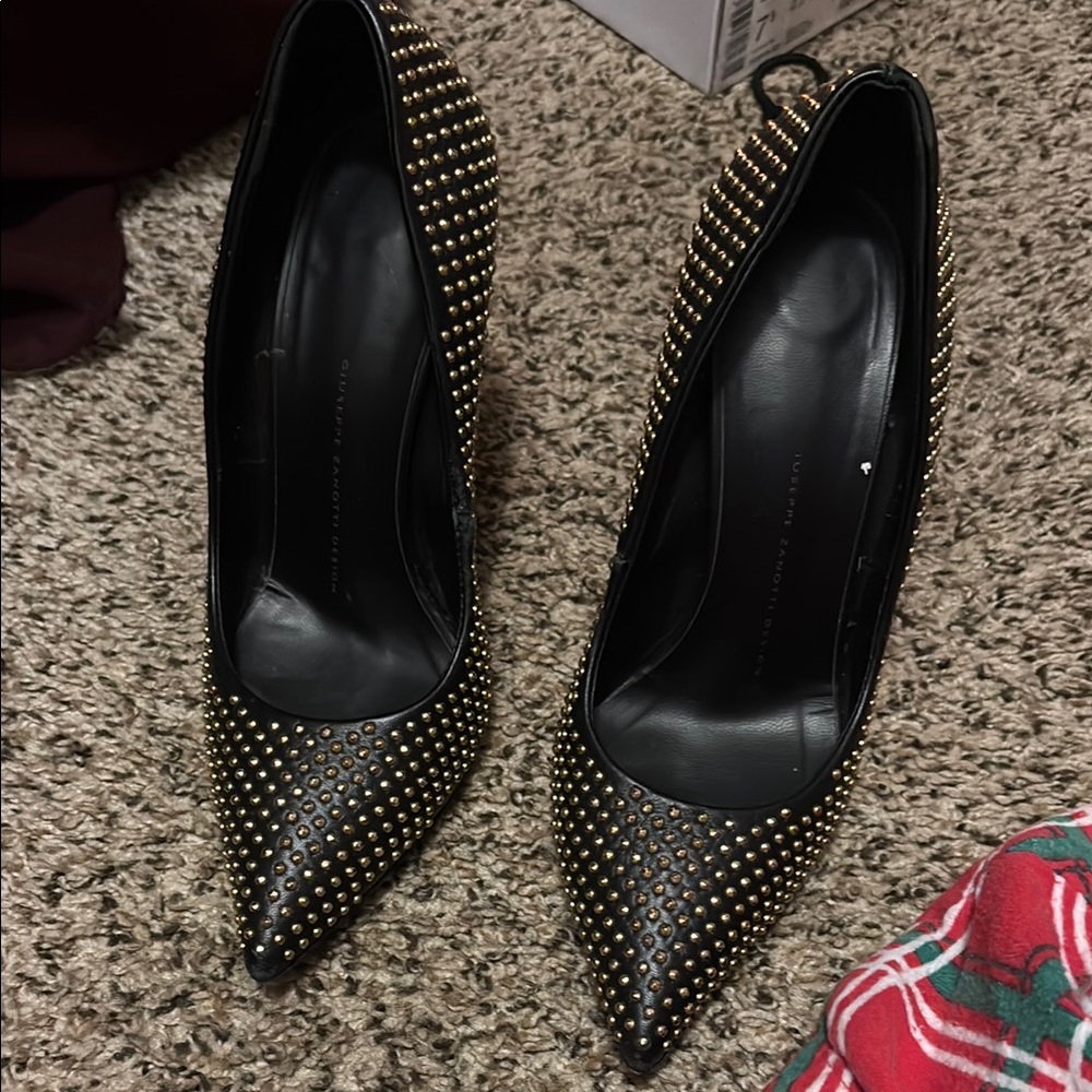 Giuseppe Zanotti Black and Gold Statement Heels